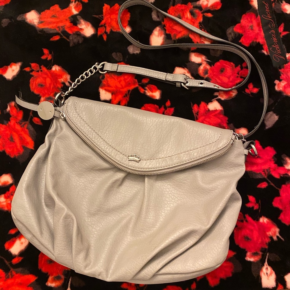 Juicy Couture Hobo Bag w/ matching color Wallet